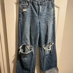American Eagle Distressed Blue Jeans